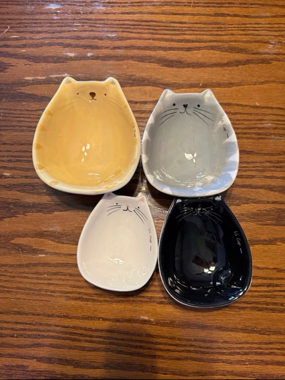 World Market Ceramic Cat Measuring Cups